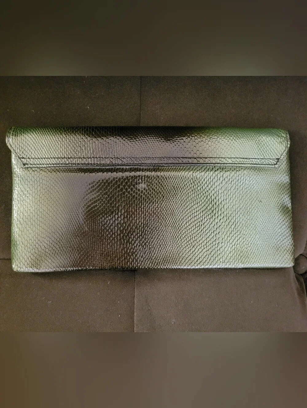 Iridescent Green And Black Snake-Texture Clutch Wallet